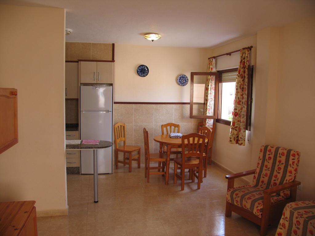 Apartamentos Tesy La Manga del Mar Menor Room photo