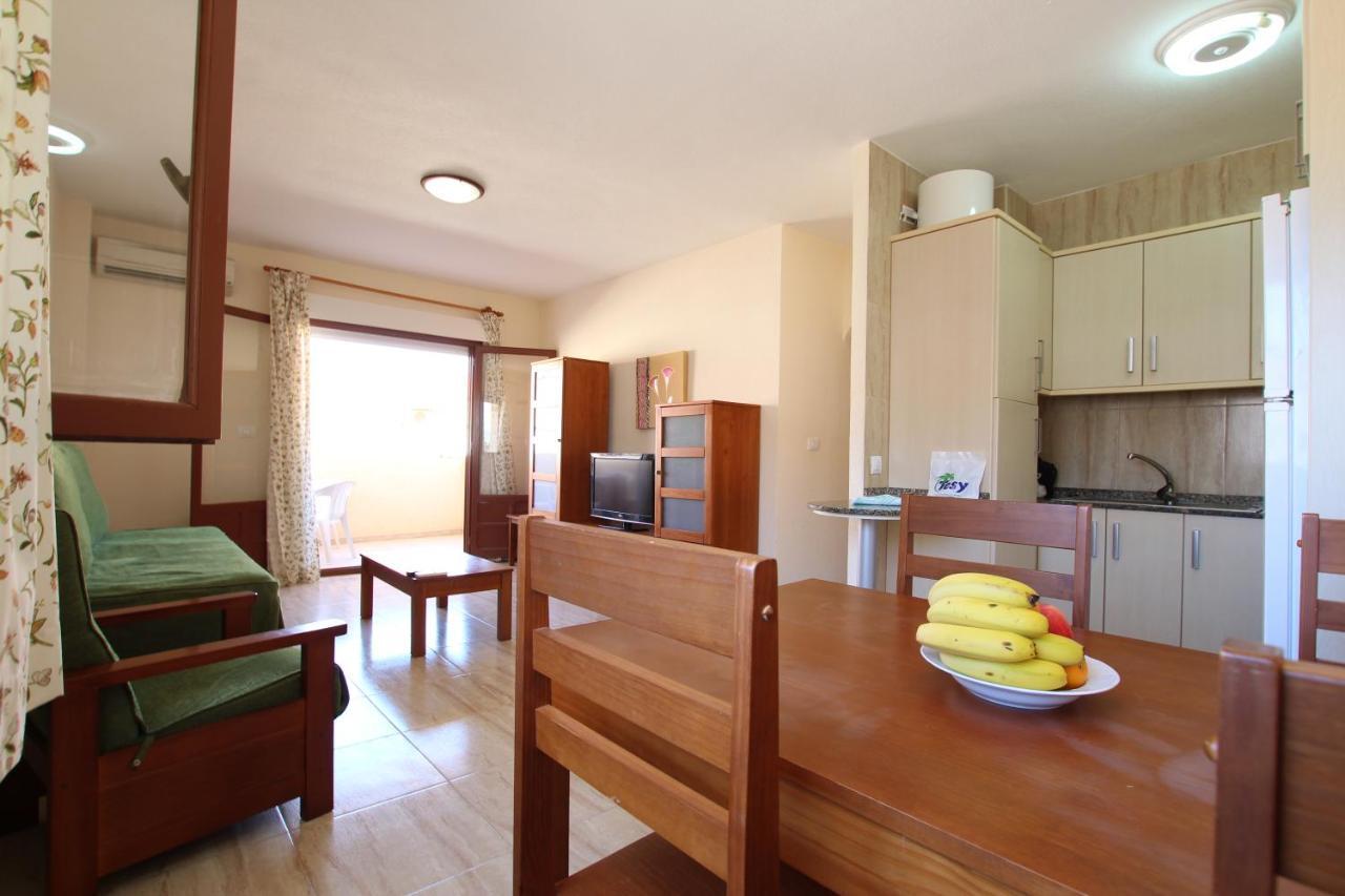Apartamentos Tesy La Manga del Mar Menor Exterior photo